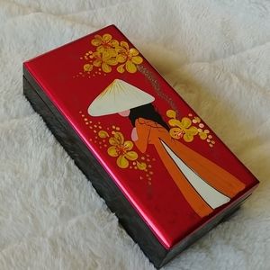 Vintage Asian laquer trinket box with mirror